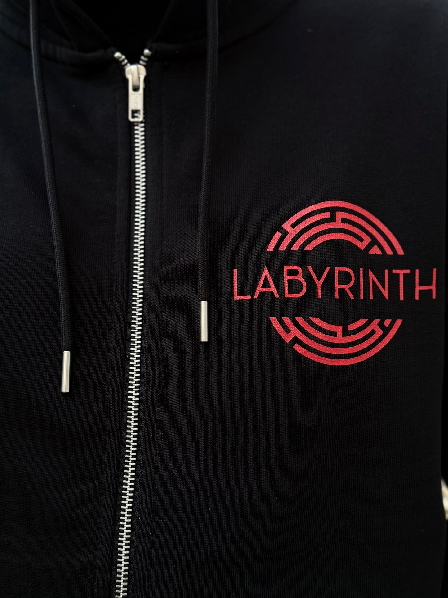 LABYRINTH | Hoodie | Black & Red